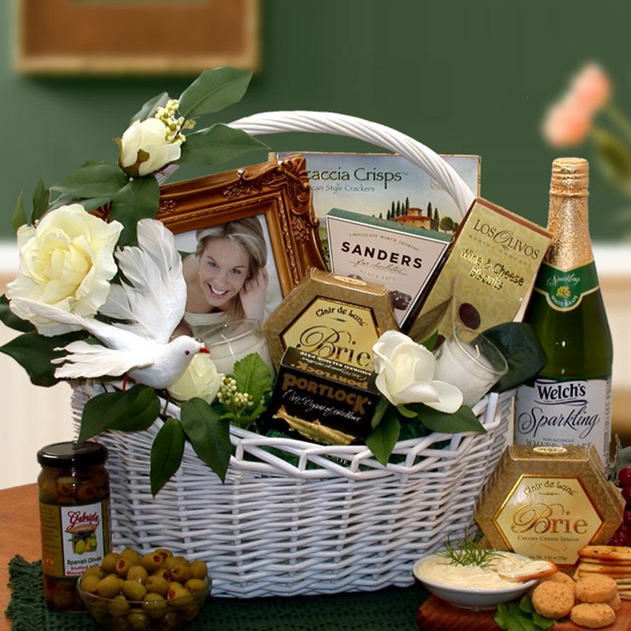 Surprise and delight- Unique customized gift baskets for every occasion